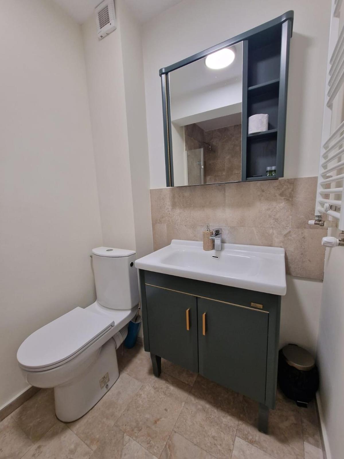 Albert Hotel Rosu Ngoại thất bức ảnh