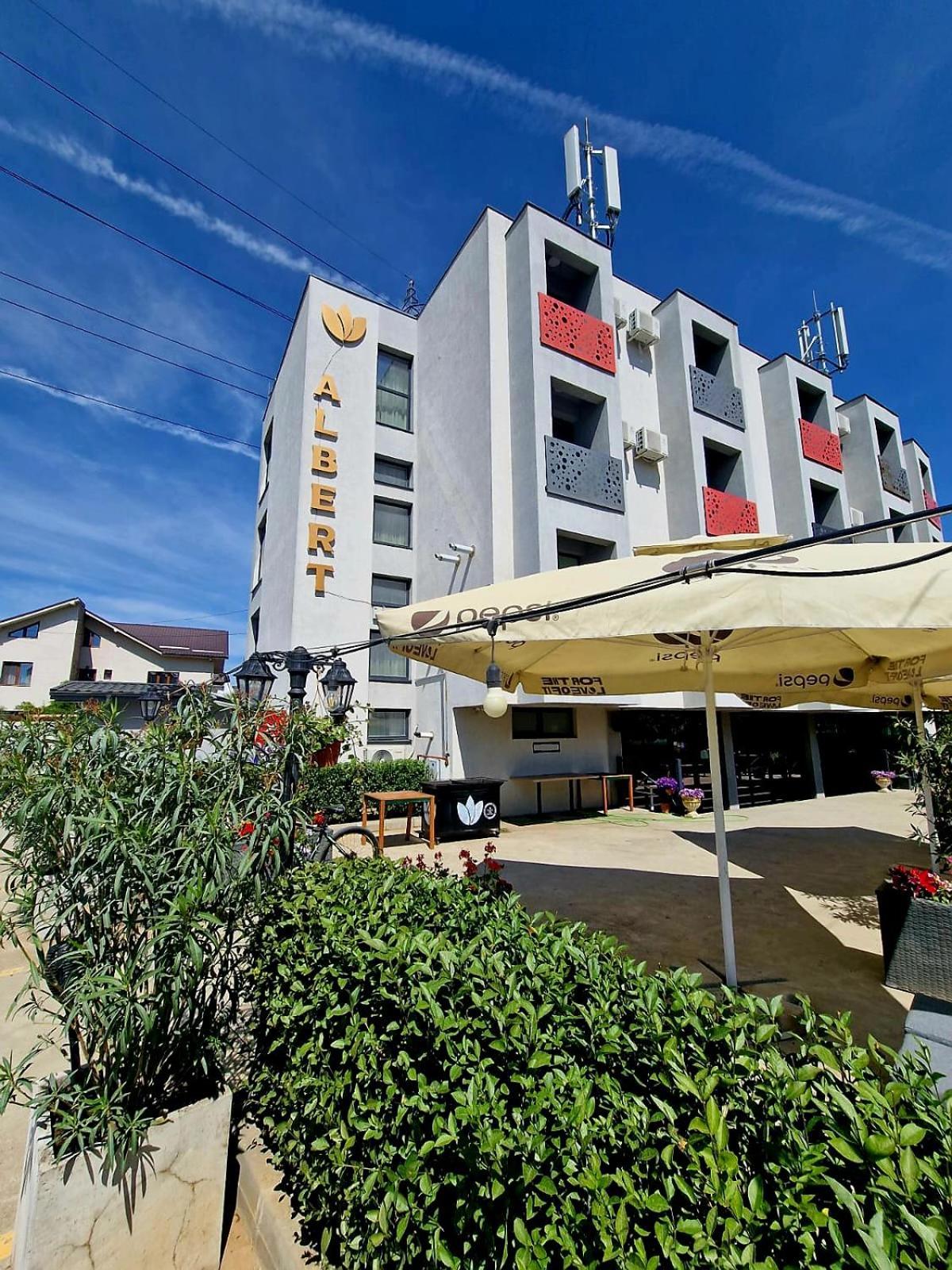 Albert Hotel Rosu Ngoại thất bức ảnh
